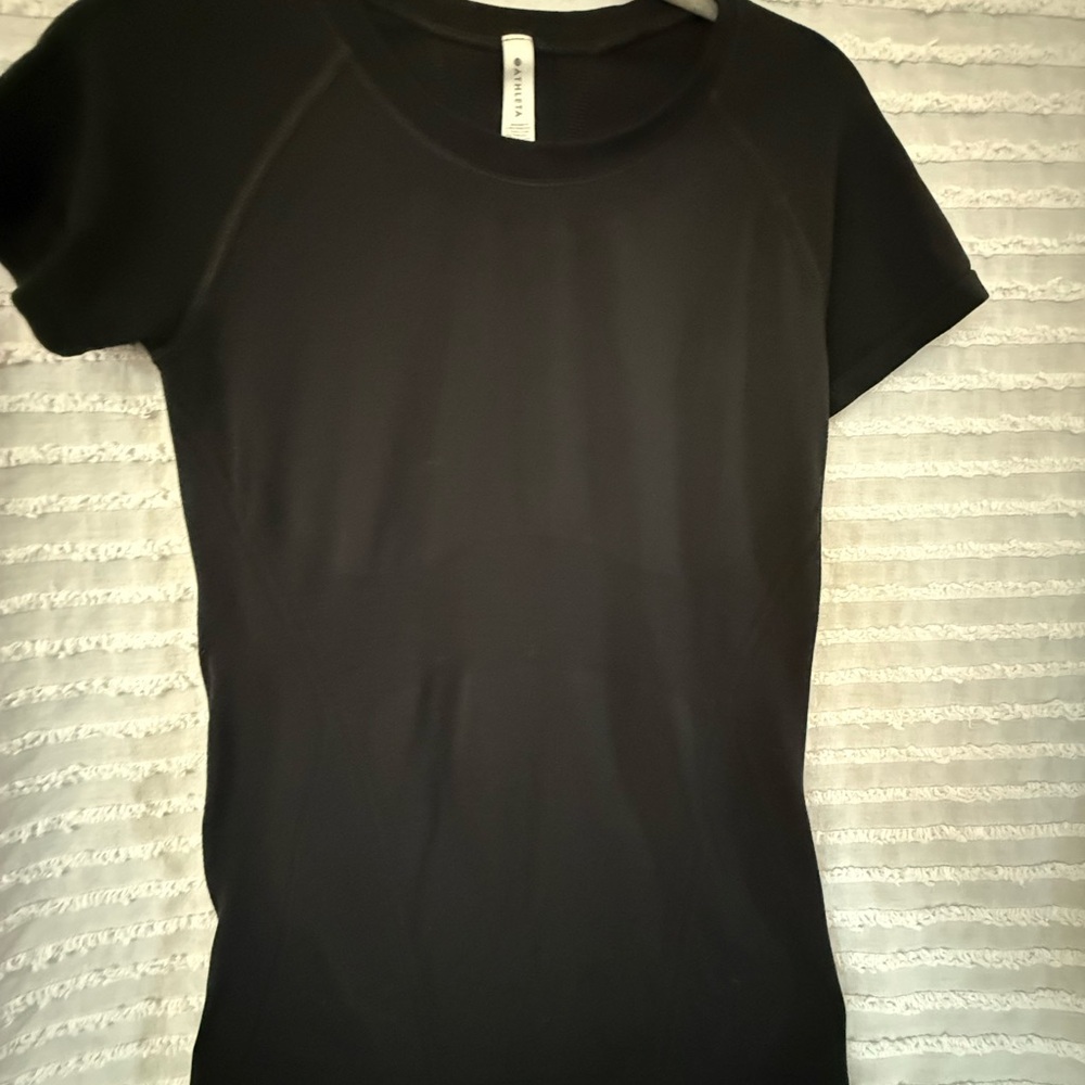 Athleta Black Women’s Momentum T